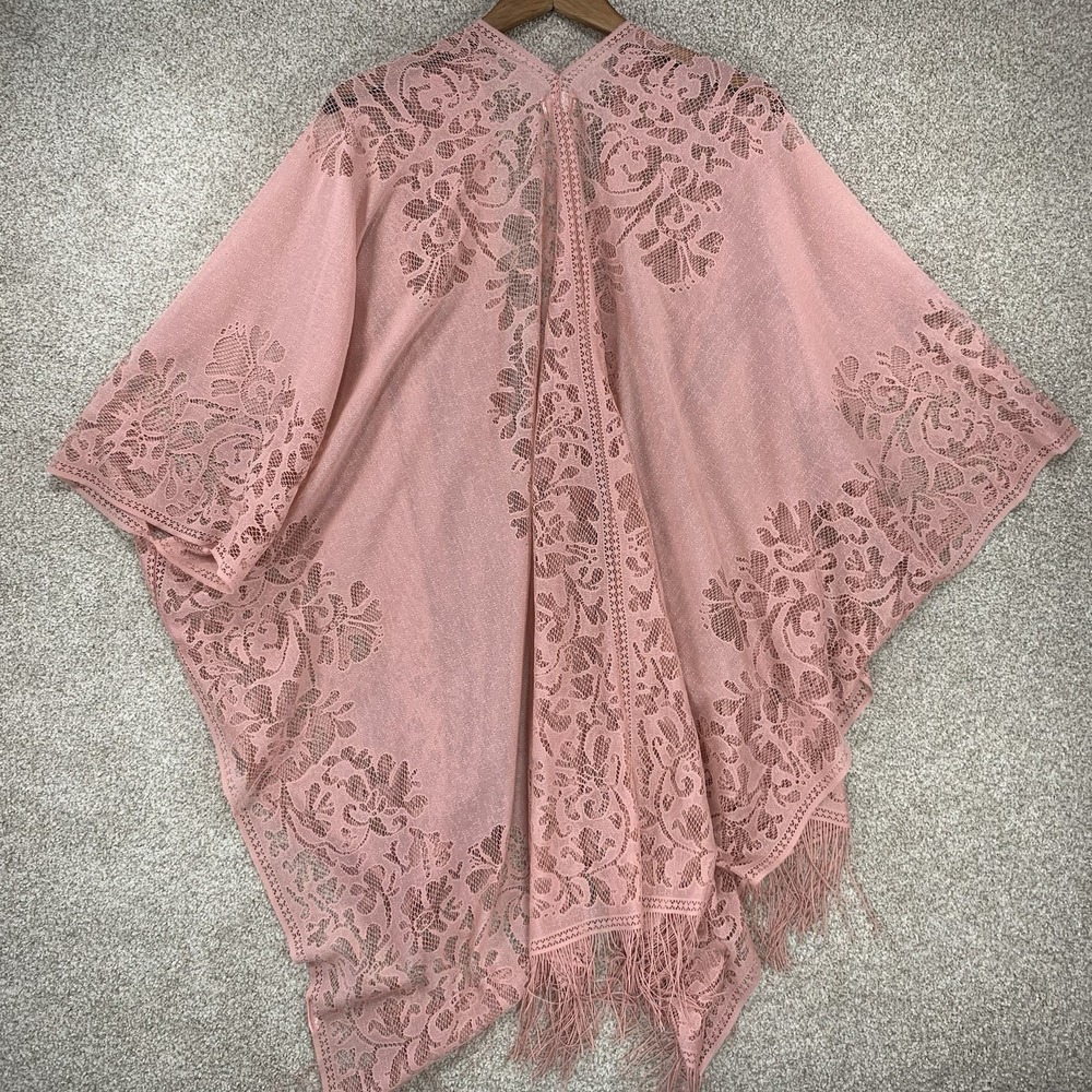 Kindred Anthropologie Pink Lace Shawl 1x Poncho Fringe Coquette Fairycore Boho - Picture 5 of 5